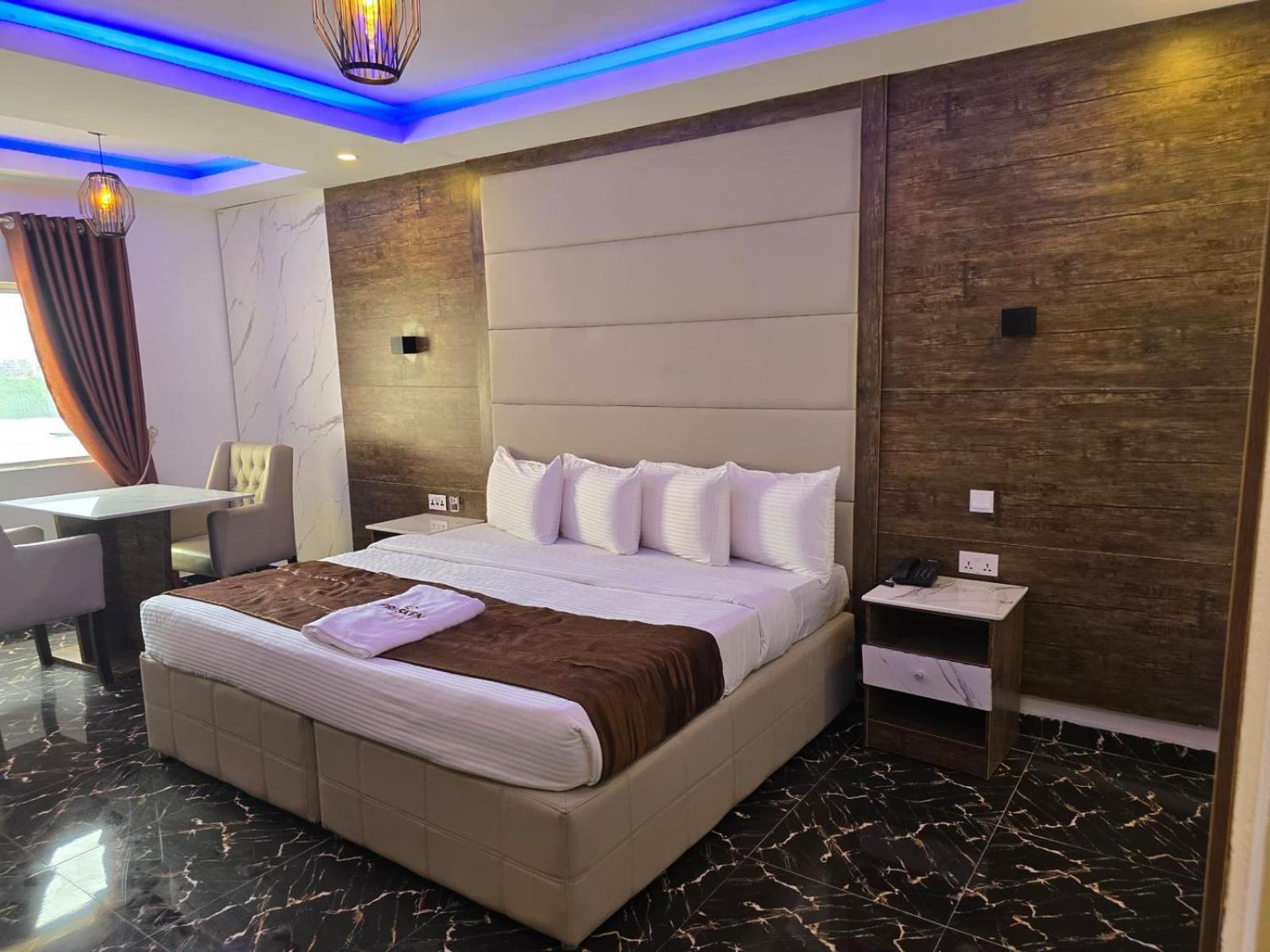 Presken Kuramo Waters Hotel Лагос Екстериор снимка