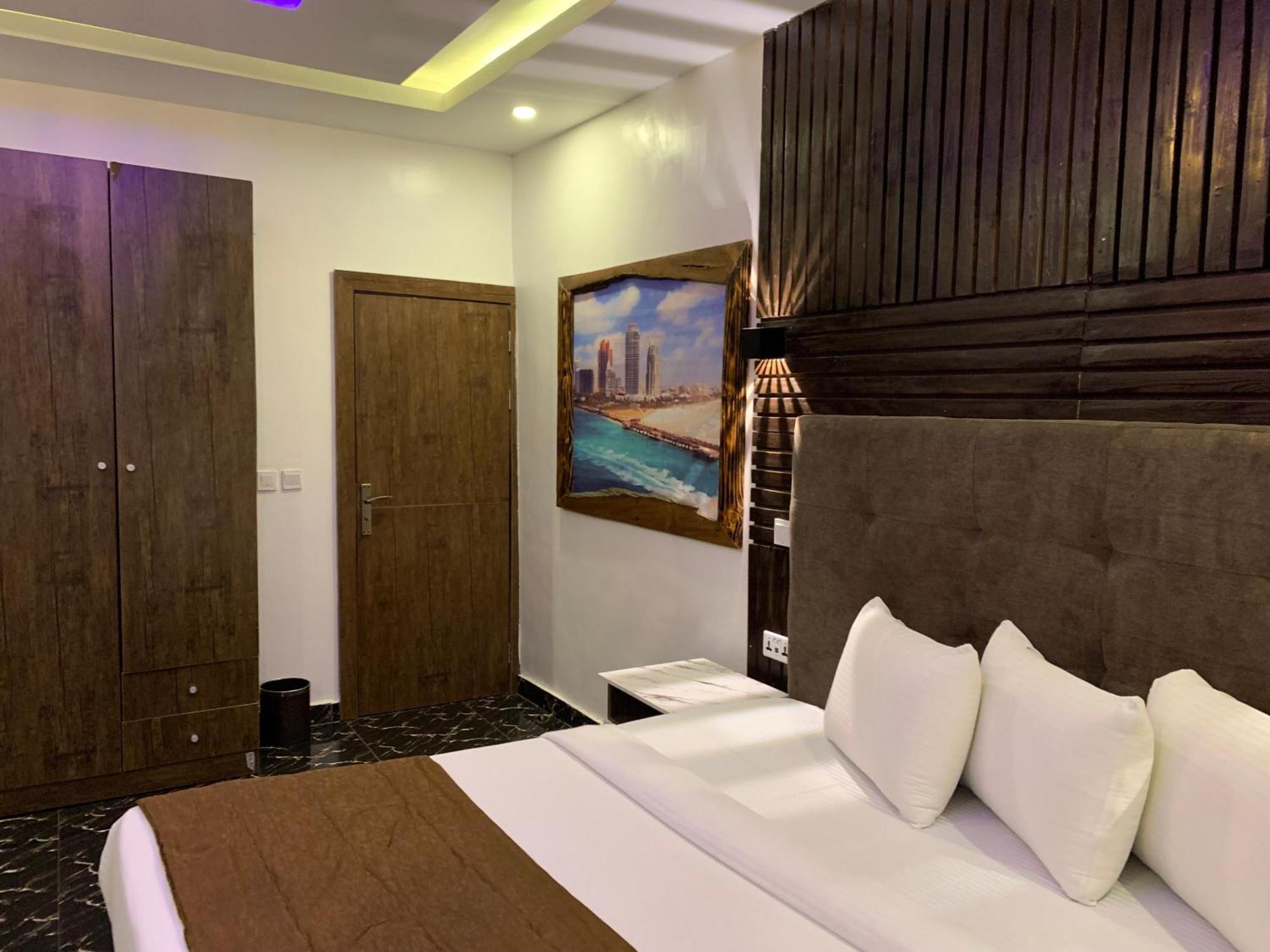 Presken Kuramo Waters Hotel Лагос Екстериор снимка